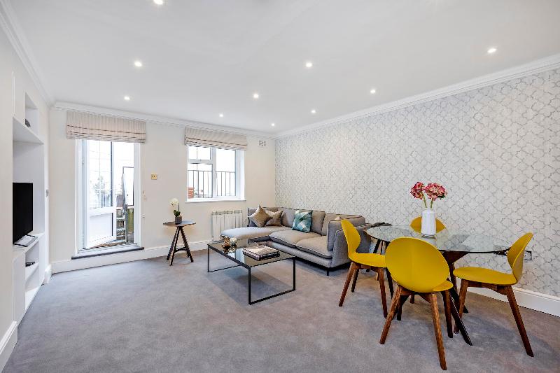 Queensgate Court - Oda