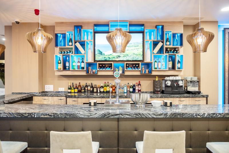 Admiral Lodge - Bar