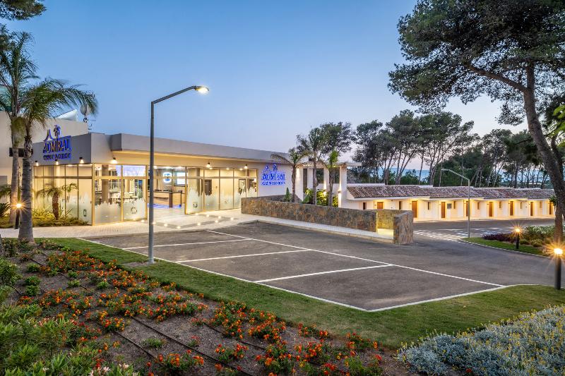 Admiral Lodge - Genel