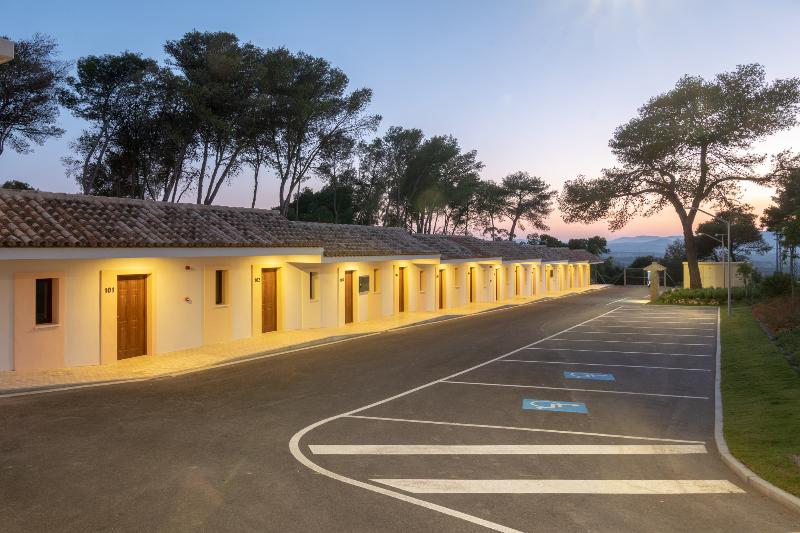Admiral Lodge - Genel
