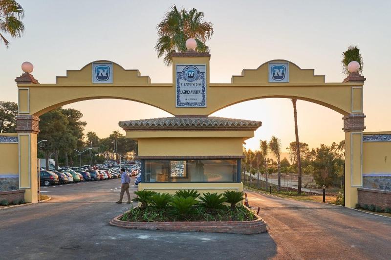 Admiral Lodge - Genel