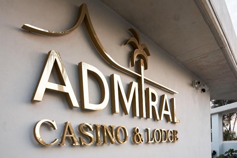 Admiral Lodge - Genel