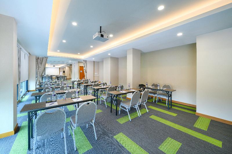 Holiday Inn Express Jakarta Matraman - Toplantı