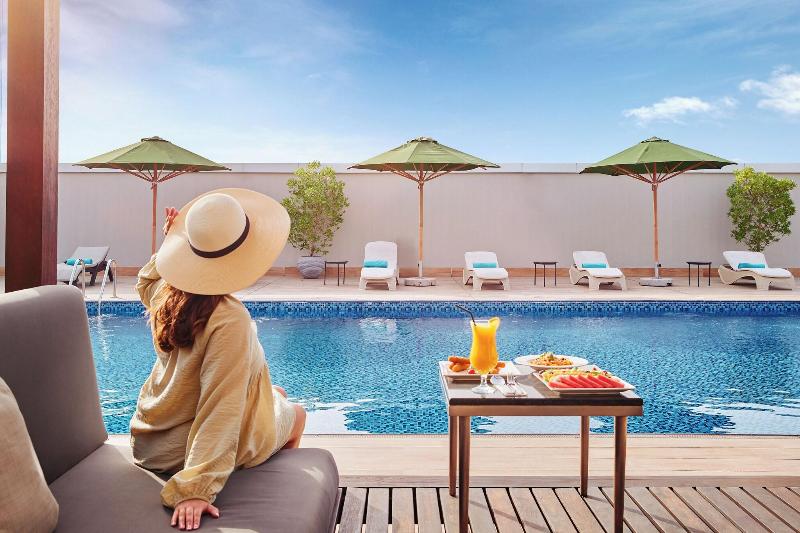 Flora Inn Hotel Dubai Airport - Havuz