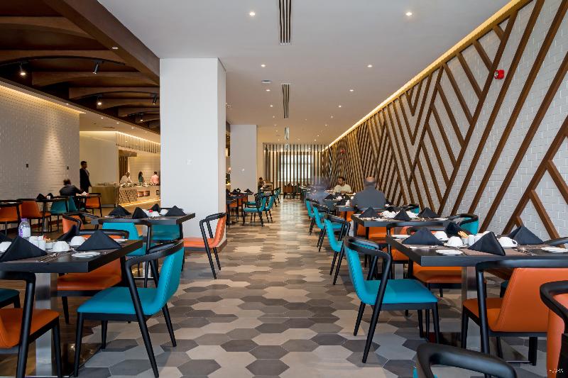 Flora Inn Hotel Dubai Airport - Restoran