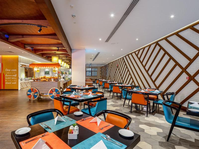 Flora Inn Hotel Dubai Airport - Restoran