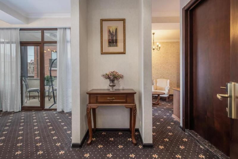 Laerton Hotel Tbilisi - Oda