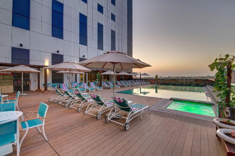 Premier Inn Dubai Ibn Battuta Mall - Havuz