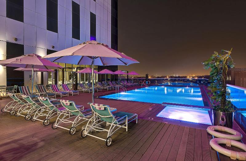 Premier Inn Dubai Ibn Battuta Mall - Havuz