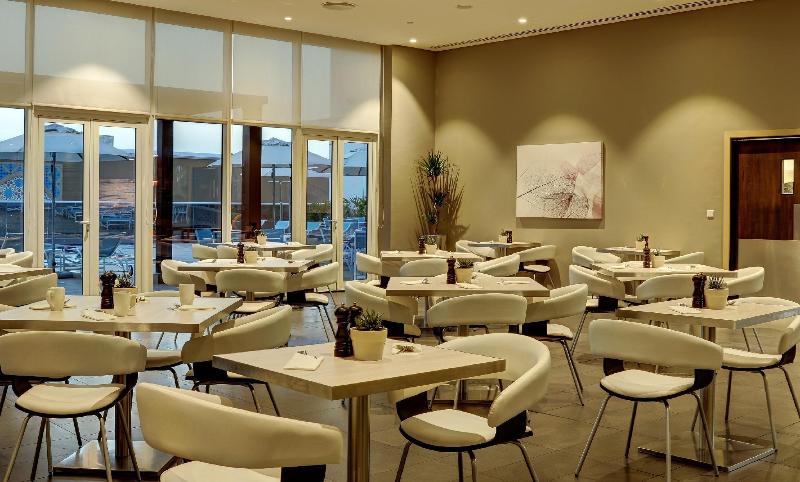 Premier Inn Dubai Ibn Battuta Mall - Restoran