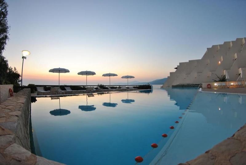 Grand Hotel San Pietro - Havuz