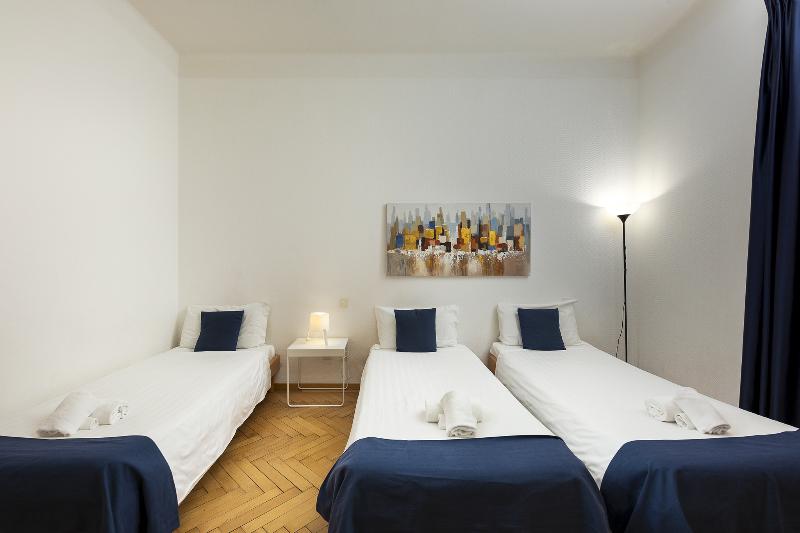 Lugano Center GuestHouse - Oda
