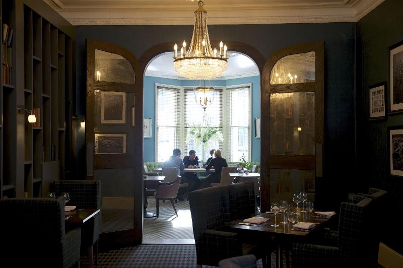 The Lodge Hotel - Lobi