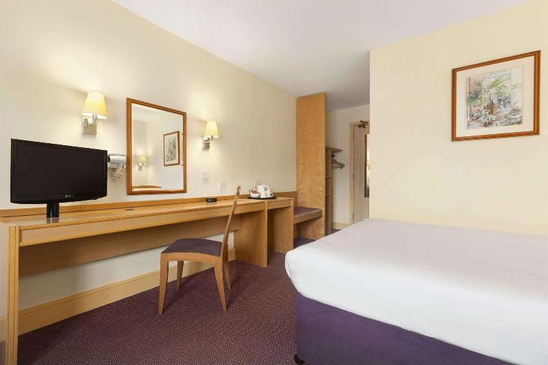 Days Inn Sevenoaks Clacket Lane - Oda