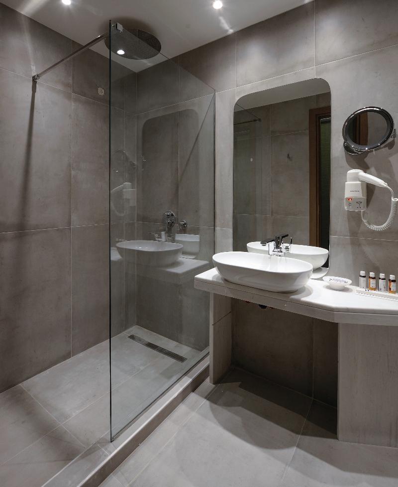 ZEUS Essence Wyndham Athens Residence - Oda