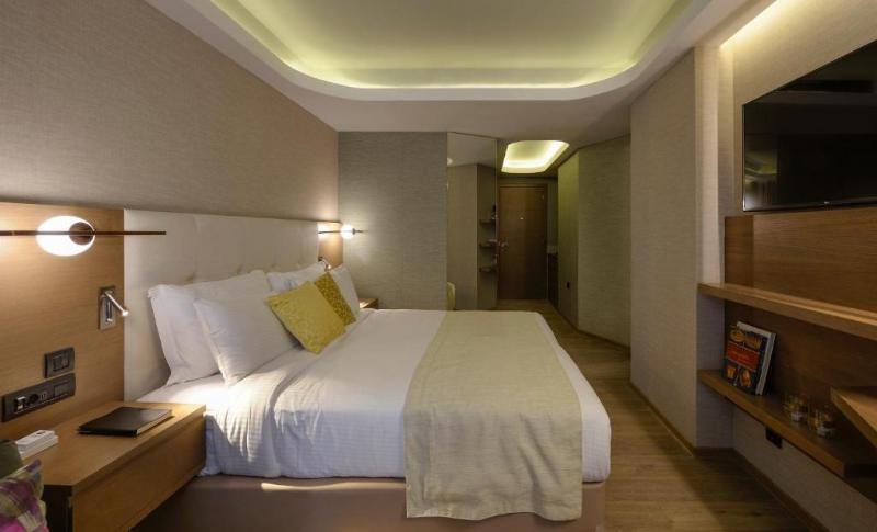 ZEUS Essence Wyndham Athens Residence - Oda