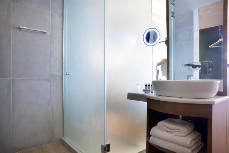 ZEUS Essence Wyndham Athens Residence - Oda