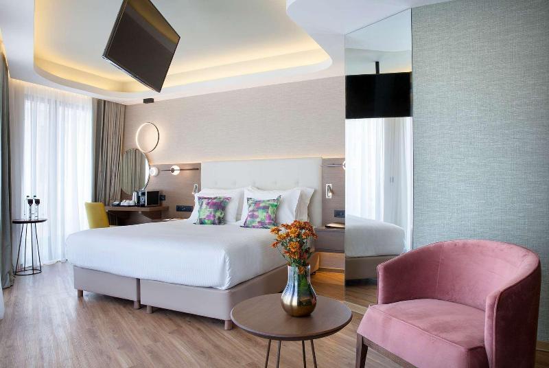 ZEUS Essence Wyndham Athens Residence - Oda