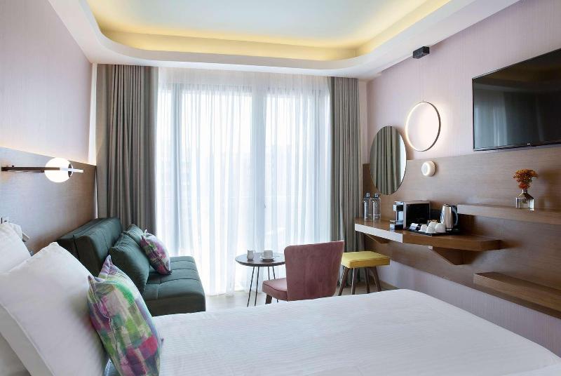 ZEUS Essence Wyndham Athens Residence - Oda