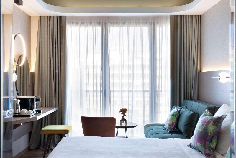 ZEUS Essence Wyndham Athens Residence - Oda