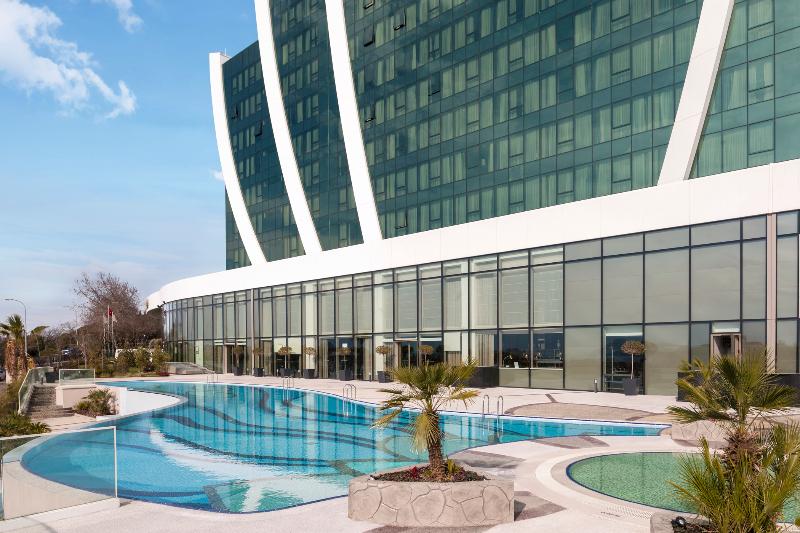 Elite World Grand İstanbul Küçükyalı Hotel - Havuz