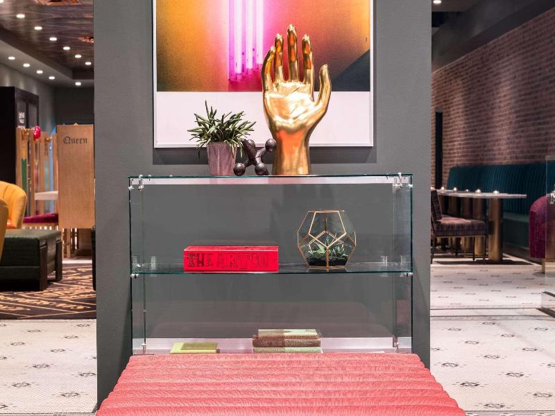 Tryp by Wyndham Newark Downtown - Lobi