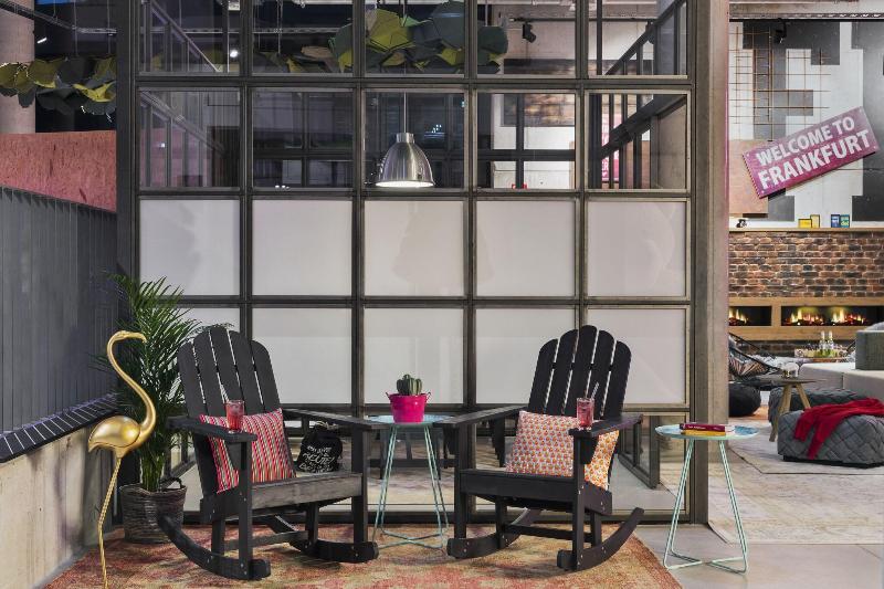 Moxy Frankfurt City Center - Lobi