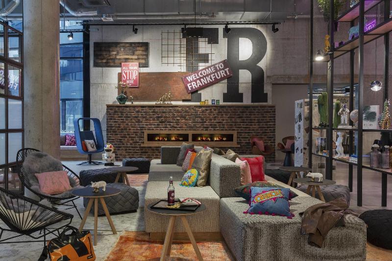 Moxy Frankfurt City Center - Genel