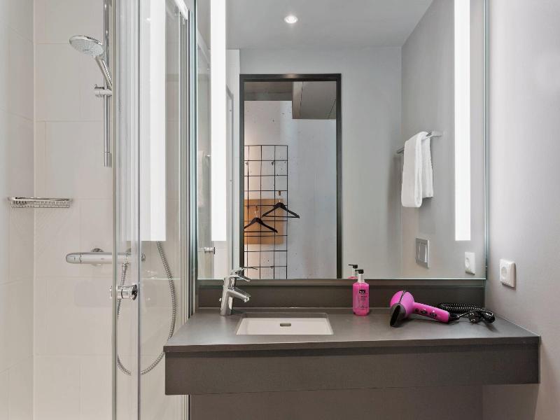 Moxy Frankfurt City Center - Oda