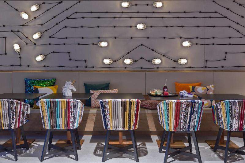 Moxy Frankfurt City Center - Restoran