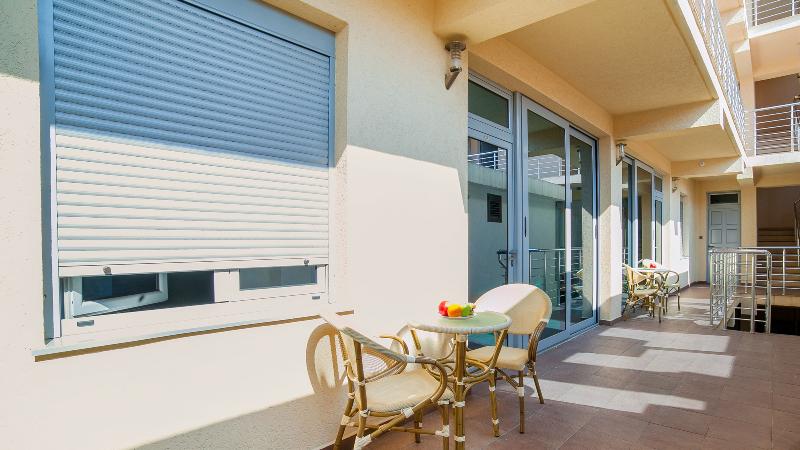 Raymond Apartments - Oda