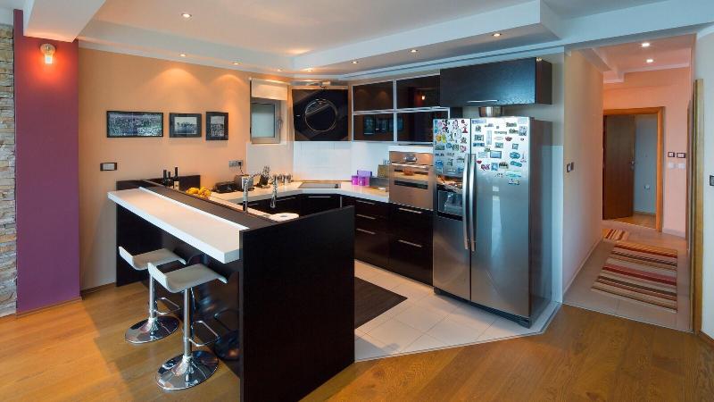 Raymond Apartments - Oda
