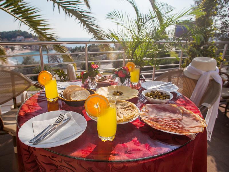 Raymond Apartments - Teras