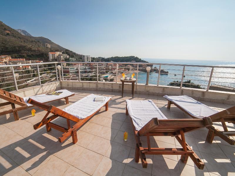 Raymond Apartments - Teras