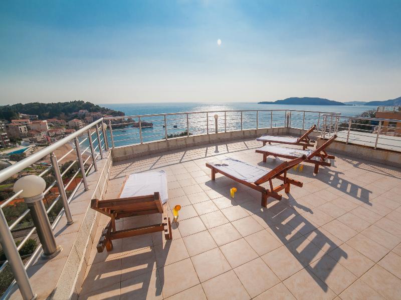 Raymond Apartments - Teras