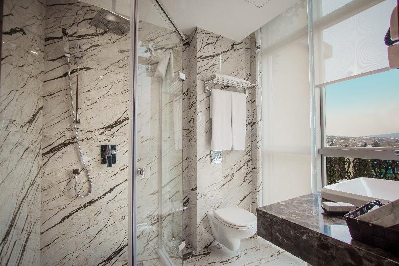 New Tiflis Hotel - Oda