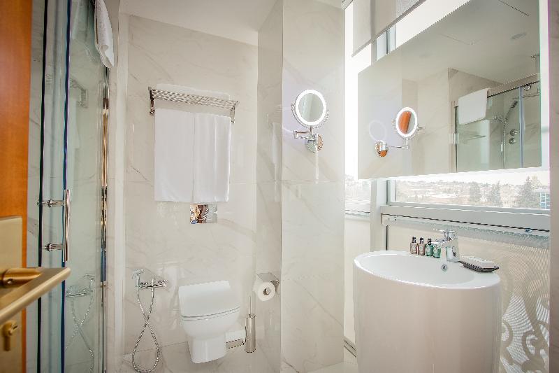 New Tiflis Hotel - Oda