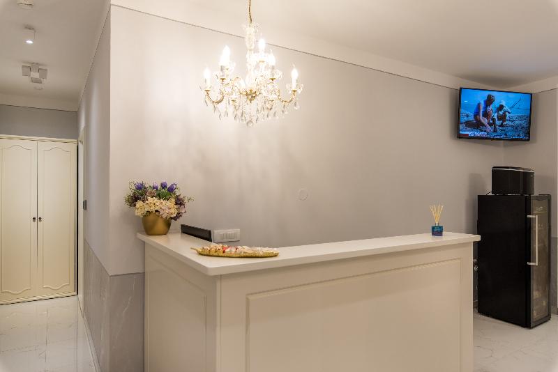 Central Square Heritage Hotel - Lobi