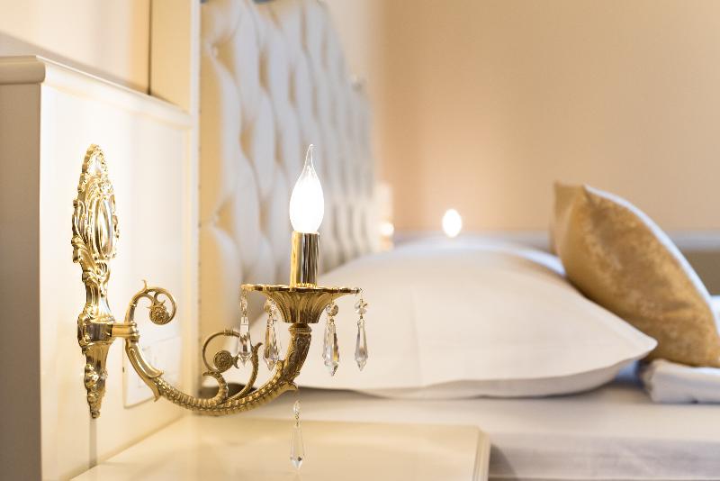 Central Square Heritage Hotel - Oda