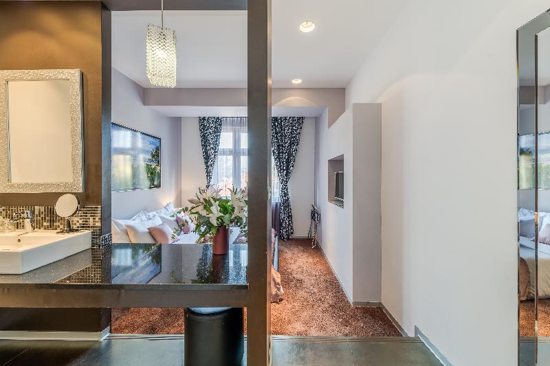 Starlight Luxury Rooms - Oda