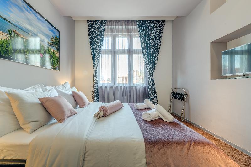 Starlight Luxury Rooms - Oda