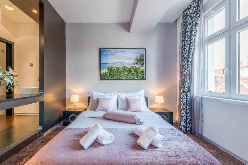 Starlight Luxury Rooms - Oda