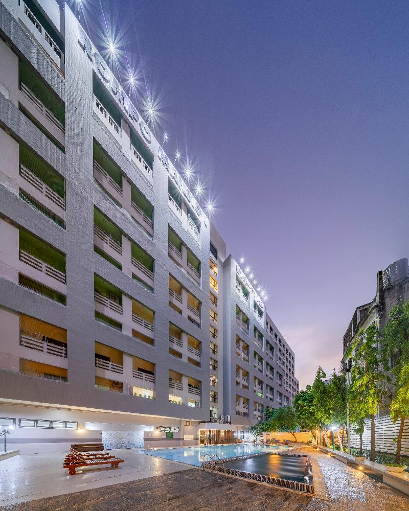 At115 by Rompo Mansion - Havuz