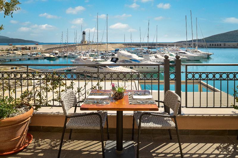 The Chedi Lustica Bay - Teras