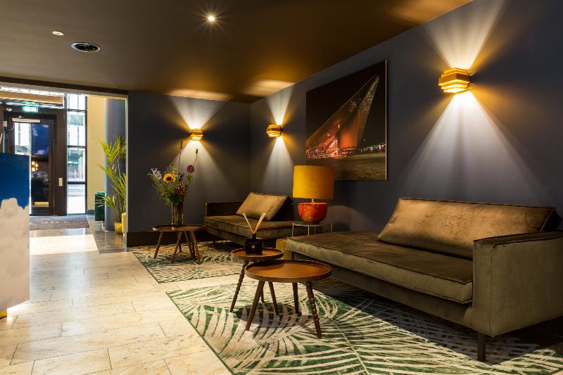 The James Hotel Rotterdam - Lobi