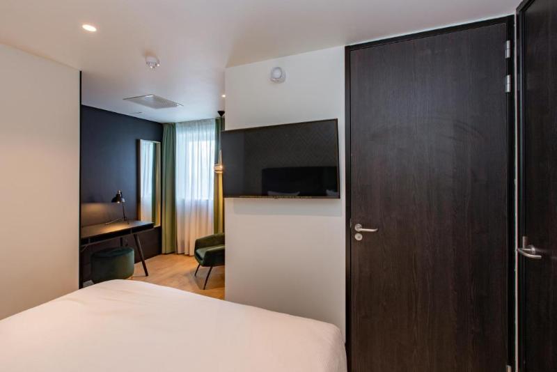 The James Hotel Rotterdam - Oda