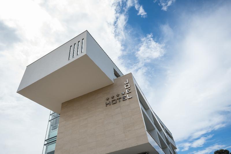 Joel Hotel - Genel