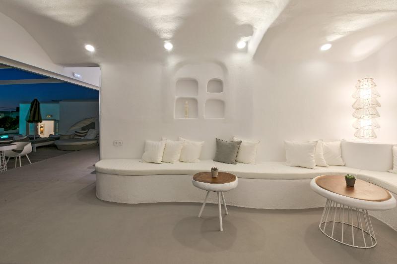 Lilly Residence-All Sea View Suites | Adults Only - Bar