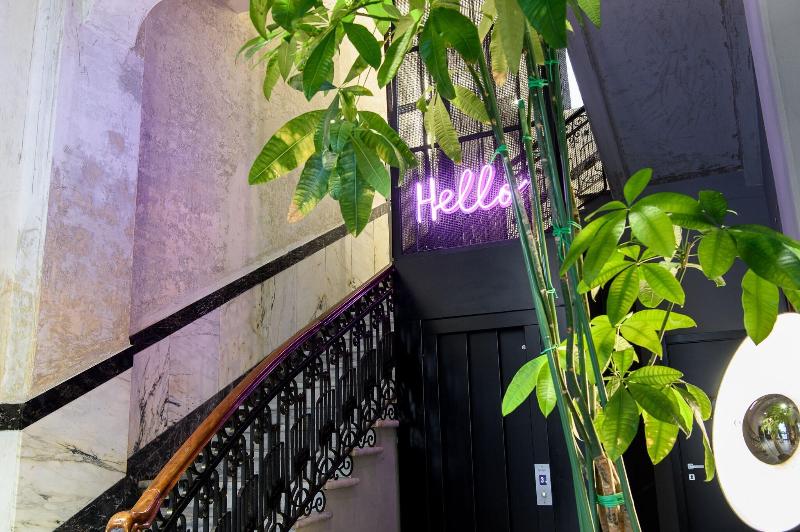 The Poet Hotel - Lobi