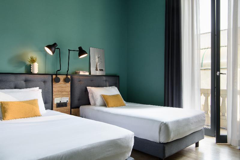 The Poet Hotel - Oda